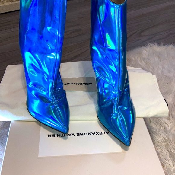 Alexandre Vauthier's Alex’s blue hologram ankle boots - Picture 8 of 10